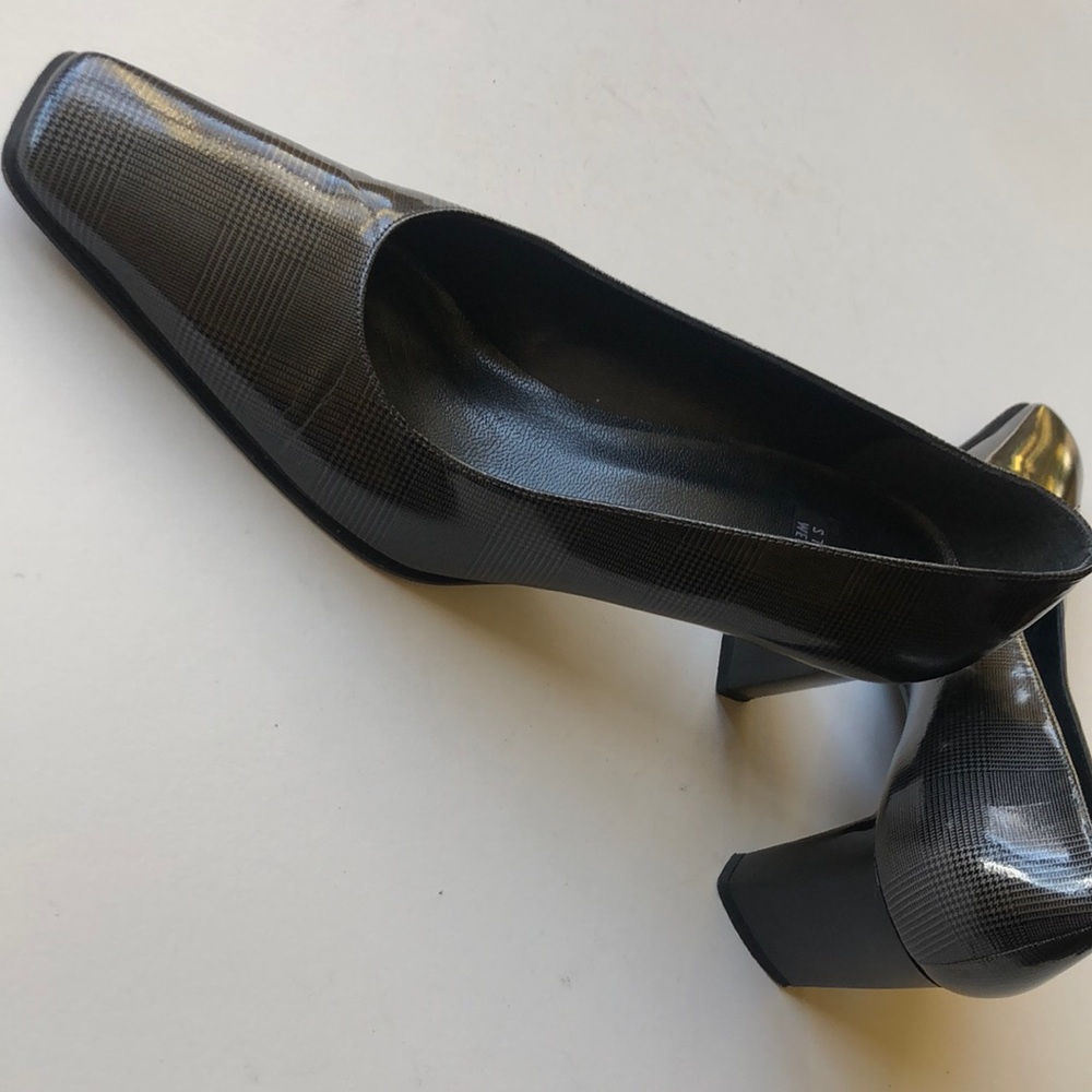 Stuart Weizmann Pumps - image 2